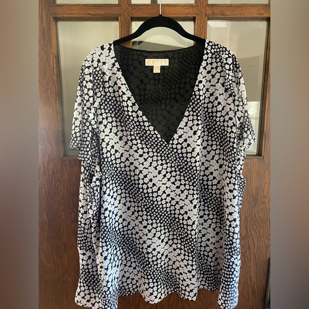 Michael Kors Black and White Patterned Blouse EUC